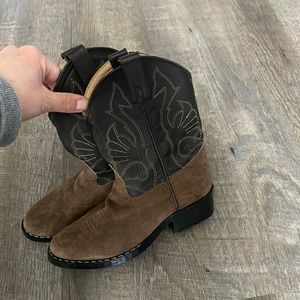 Cowboy boots kids 12.5. Brand new never worn